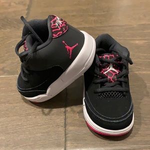 Baby Girls Nike Air Jordan Flight size 4